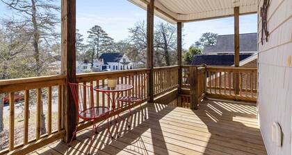 Sunny Daze / 325 NE 47th Street - Coastal Vacation Resorts