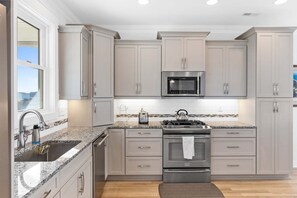Fridge, microwave, oven, stovetop - Tranquility / 1326 W Dolphin Drive (Oak Island)