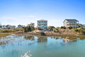 Exterior - Tranquility / 1326 W Dolphin Drive (Oak Island)