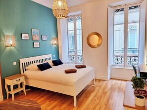 1 chambre, fer et planche à repasser, Wi-Fi, draps fournis