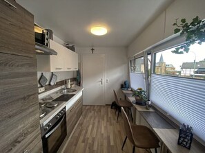 Microwave, stovetop, paper towels - Ferienwohnung Kirchblick Nideggen (Nideggen)