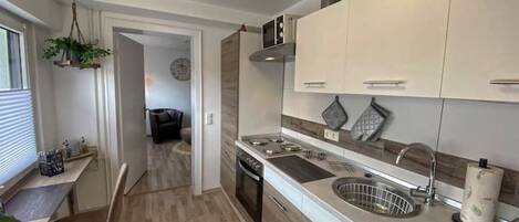 Microwave, stovetop, paper towels