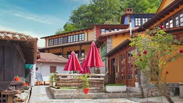 Enceinte de lâhĂ©bergement