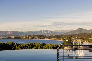 Pool - ALONA- 5 bedrooms, sleeps 10, swimming pool, hammam, sea view (Pietrosella)