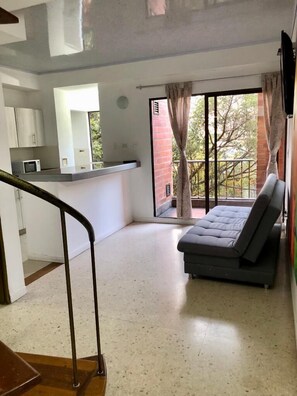 Luxury Double Room | Premium bedding, free WiFi, bed sheets - Hotel Torre Primavera (Medellín)