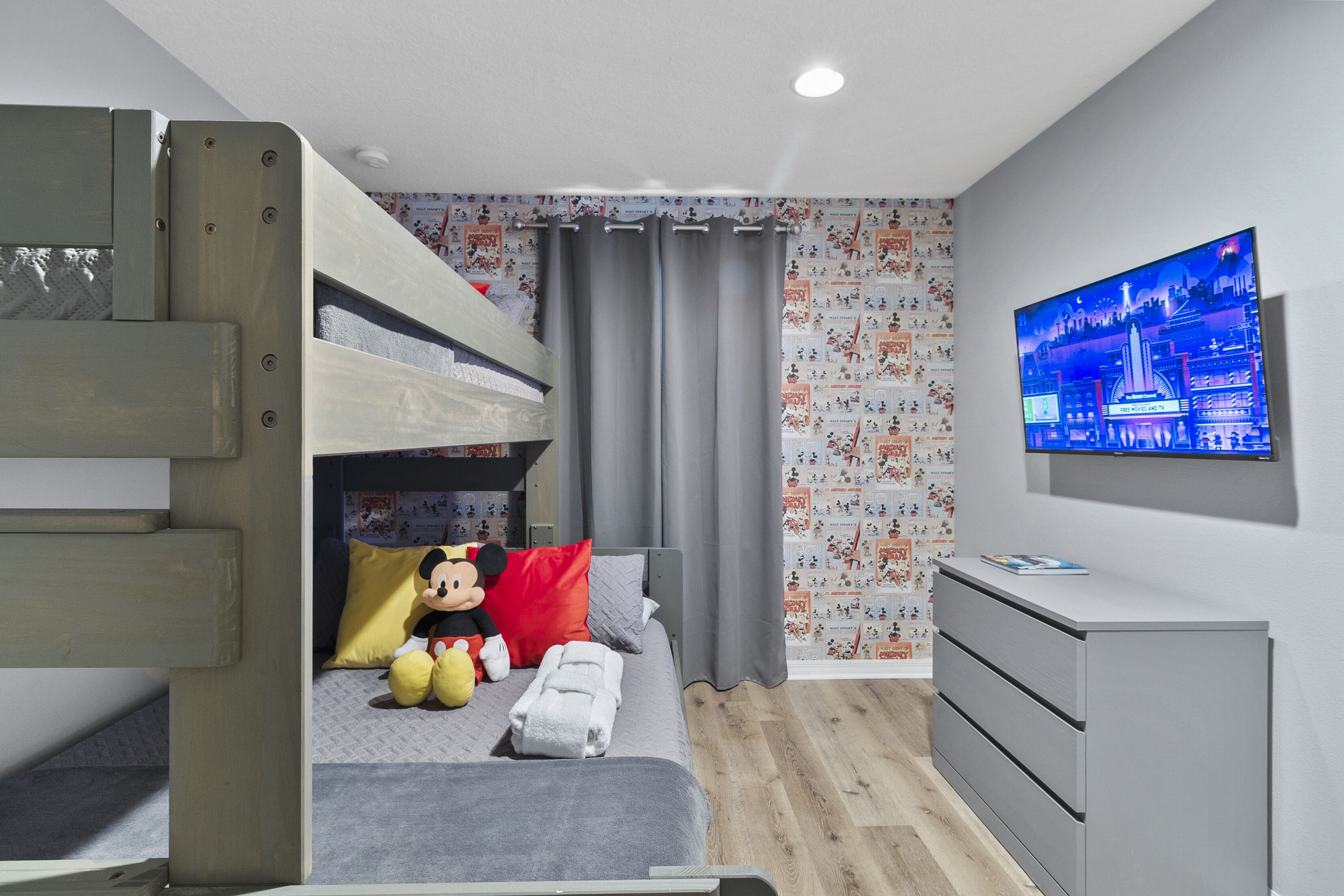 3 bedrooms, iron/ironing board, travel crib, free WiFi
