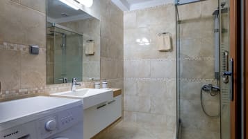 Banheira de hidromassagem, chuveiro com efeito de chuva