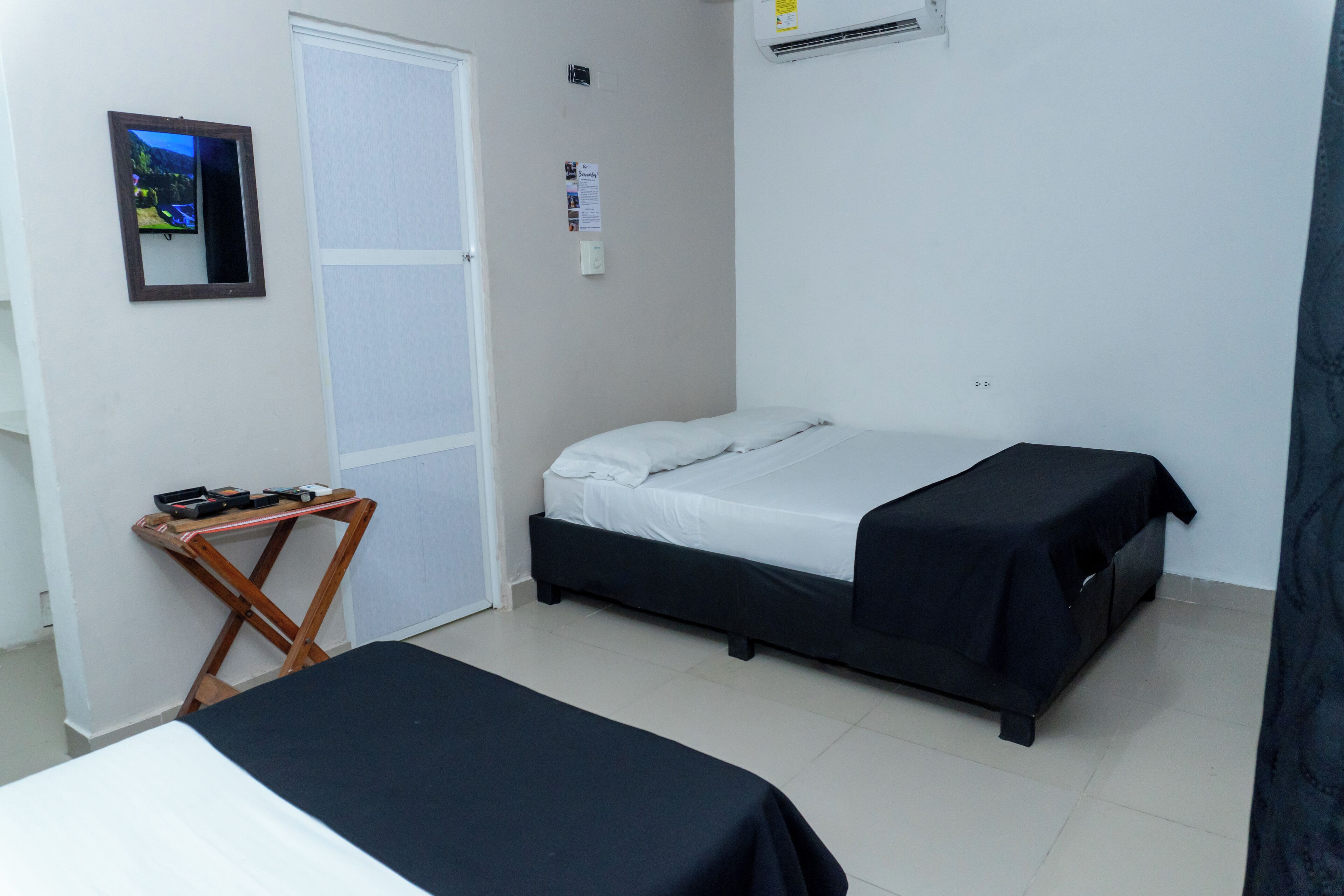 Cuadruple | 熨斗/熨板、免费 WiFi、床单