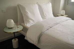 2 chambres, lit parapluie, Wi-Fi gratuit, draps fournis