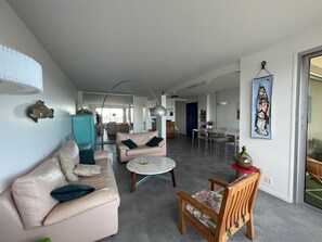 TV, DVD player, stereo - Appartement Familial vue Port et Bassin, Plages, Restaurants et Commerces à Pied (Arcachon)