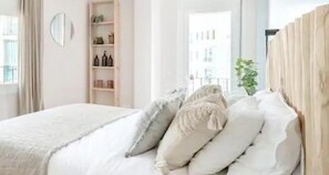 2 bedrooms, desk, iron/ironing board, travel crib