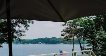 Lake Front Rustic Suite Rental