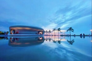 Unclassified image, 5 of 15, button - Chao Man Hotel, Haikou (Haikou)