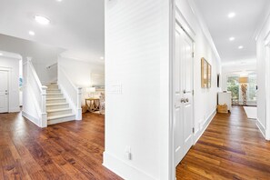 Interior - 103 Governors Road: BESTNEST by Beverly Serral (Hilton Head Island)