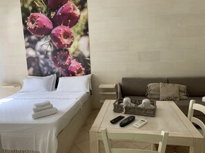 1 habitación y ropa de cama