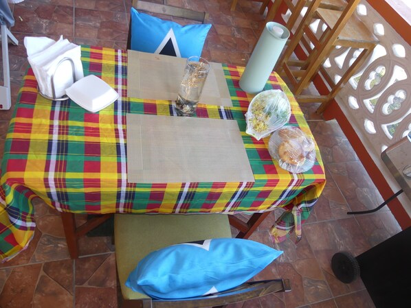 Outdoor dining