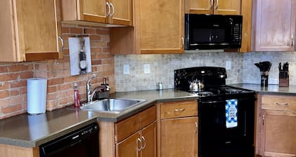 Rochester Luxury Settings—5 min from Hospital/Business/Entertainment Places