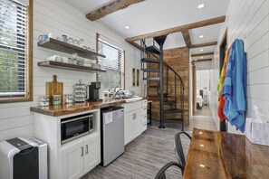 Microwave, coffee/tea maker, toaster, cookware/dishes/utensils