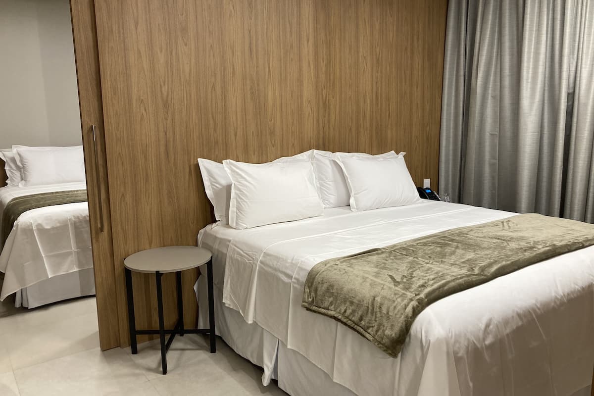 family room, 2 bedrooms | minibar, in-room safe, soundproofing, free wifi