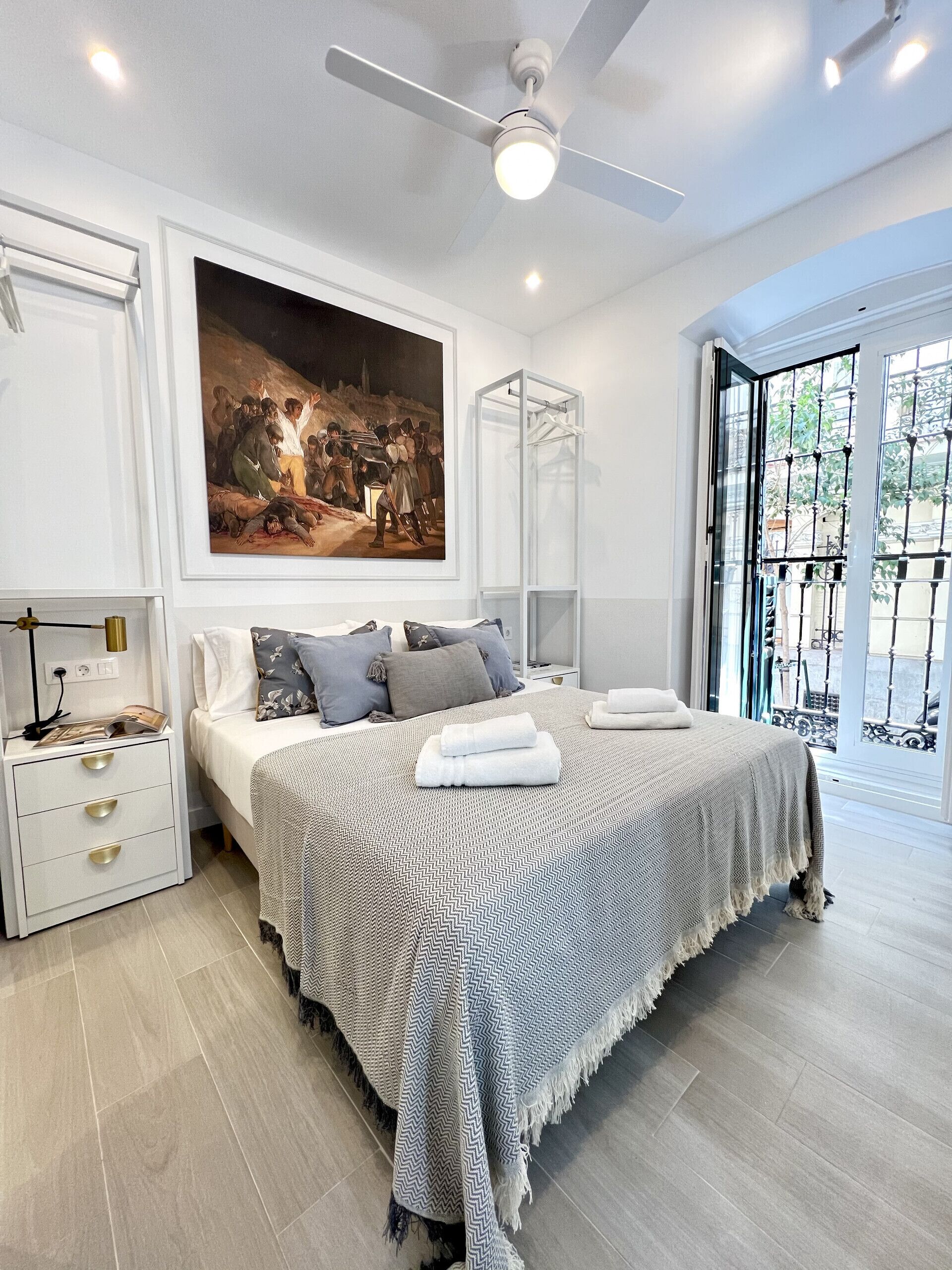 2 bedrooms, iron/ironing board, free WiFi, bed sheets