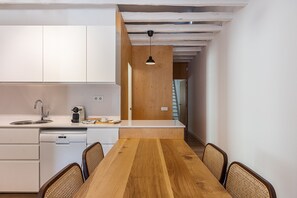 Fridge, microwave, oven, dishwasher