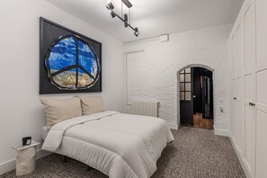2 habitaciones, tabla de planchar con plancha y wifi gratis 