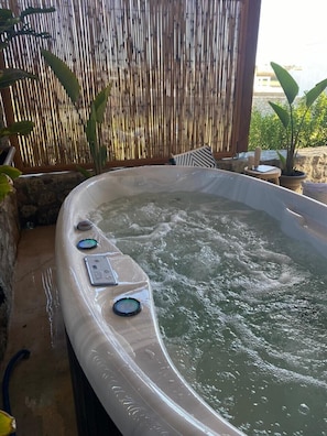 Elite Studio Suite | Private spa tub - Elit Suites Mykonos (Mykonos)