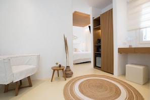 Elite Studio Suite | Minibar, in-room safe, individually decorated, individually furnished - Elit Suites Mykonos (Mykonos)