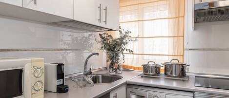 Fridge, microwave, oven, dishwasher