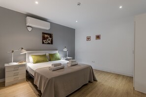 1 bedroom, iron/ironing board, free WiFi