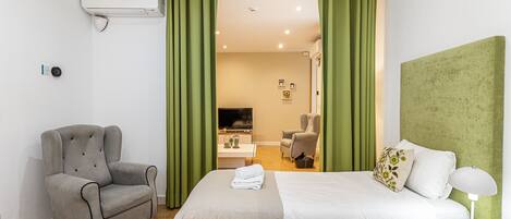 1 chambre, fer et planche à repasser, Wi-Fi gratuit, draps fournis