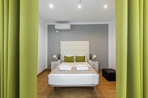 1 habitación, tabla de planchar con plancha y wifi gratis 