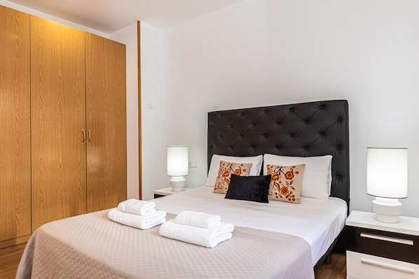 2 Schlafzimmer, Bügeleisen/Bügelbrett, kostenloses WLAN, Bettwäsche