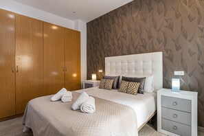3 habitaciones, tabla de planchar con plancha y wifi gratis