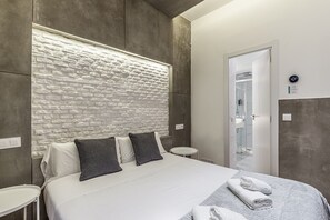 2 chambres, fer et planche Ă repasser, Wi-Fi gratuit, draps fournis