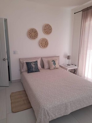 Villa, Mehrere Betten | 3 Schlafzimmer, kostenloses WLAN, Bettwäsche