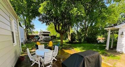 3 bedroom home 7 blocks from ND, Firepit! (54231)