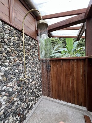 Quadruple Room, Beach View | Bathroom shower