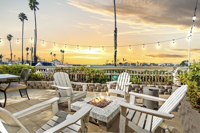 Waterview from your Private Patio + Dogs Welcome!