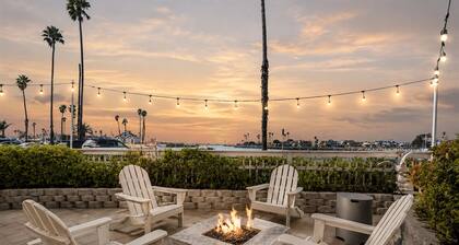 Waterview from your Private Patio + Dogs Welcome!