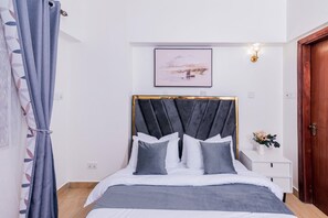 3 Schlafzimmer, Schreibtisch, Bügeleisen/Bügelbrett, kostenloses WLAN
