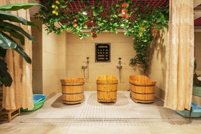 Xixia Kunpeng Hotel