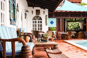 Outdoor dining - Villa Le Soleil (Gros Islet)