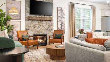 Smart TV y chimenea