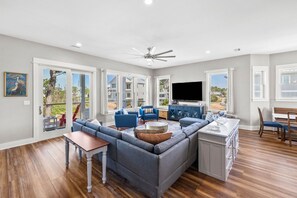 TV - Walk to Beach! Neighborhood Pool! Sunset Views! (Port St. Joe)