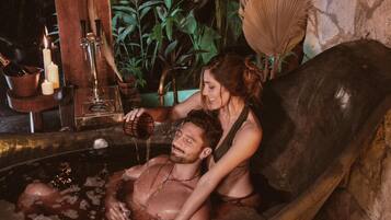 Salas para tratamentos a dois, banheira de hidromassagem, sauna a vapor