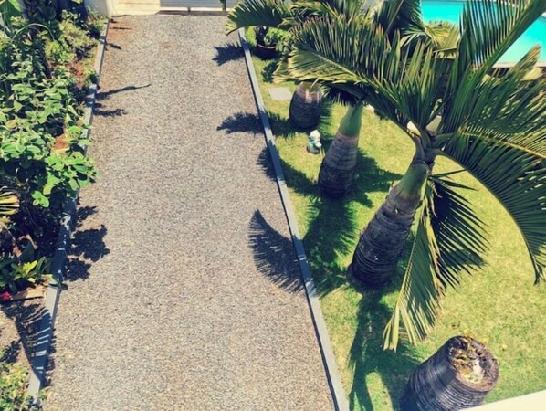 Property grounds - 3 Bedroom Villa With Private Pludge Pool in Albion (Flic en Flac)