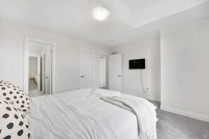 4 bedrooms, WiFi, bed sheets