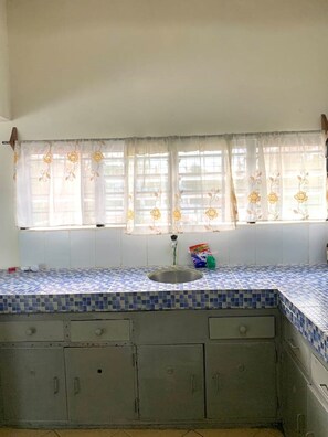 Fridge, microwave, toaster, blender