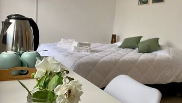 Double Room | Desk, free WiFi